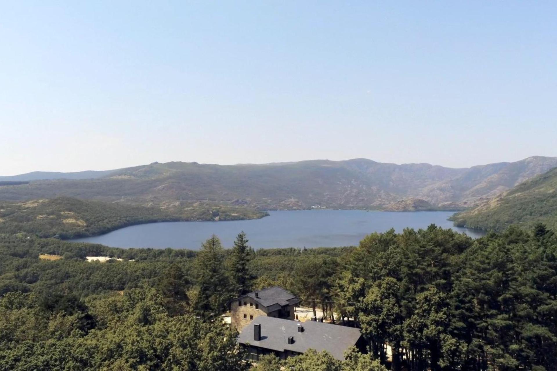 Villa Lucerna Sports & Hotel Resort Vigo de Sanabria 外观 照片