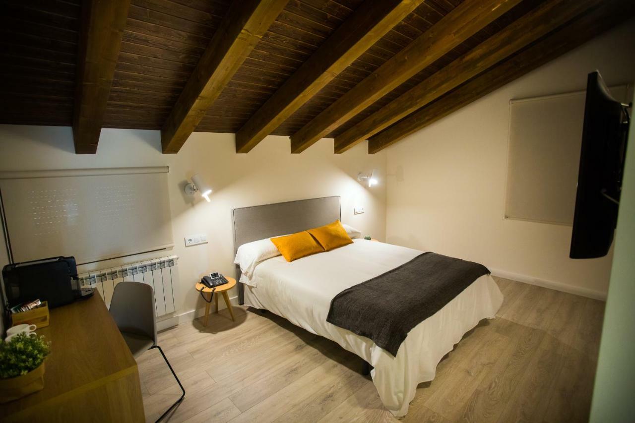 Villa Lucerna Sports & Hotel Resort Vigo de Sanabria 外观 照片