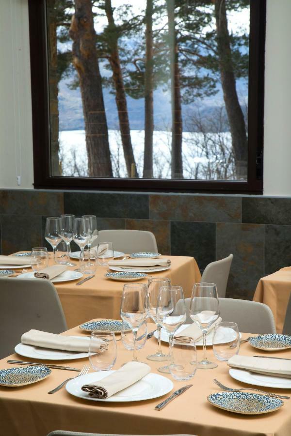 Villa Lucerna Sports & Hotel Resort Vigo de Sanabria 外观 照片
