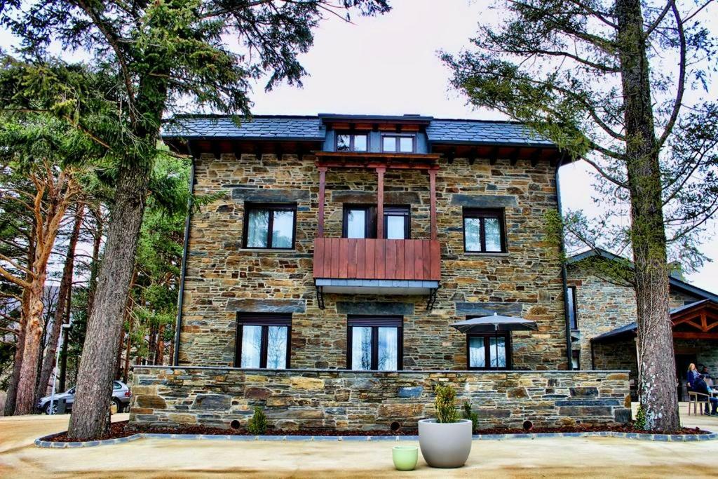 Villa Lucerna Sports & Hotel Resort Vigo de Sanabria 外观 照片